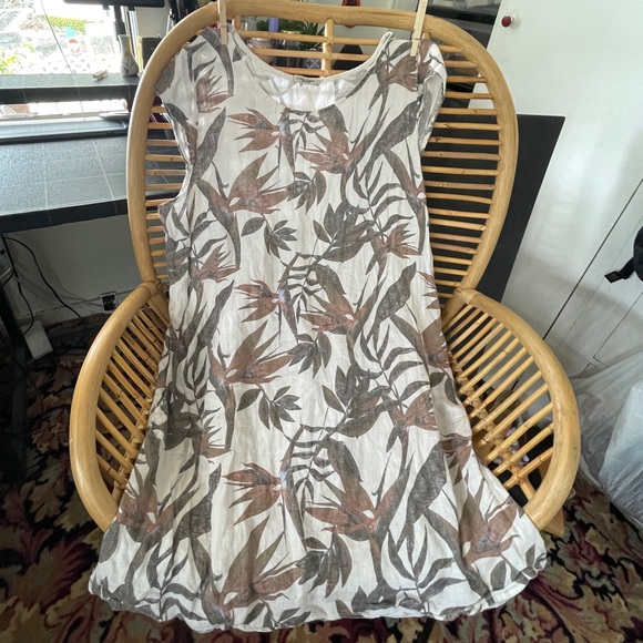 🌿100% Linen Bird of Paradise Dress🌿 - Picture 9 of 10